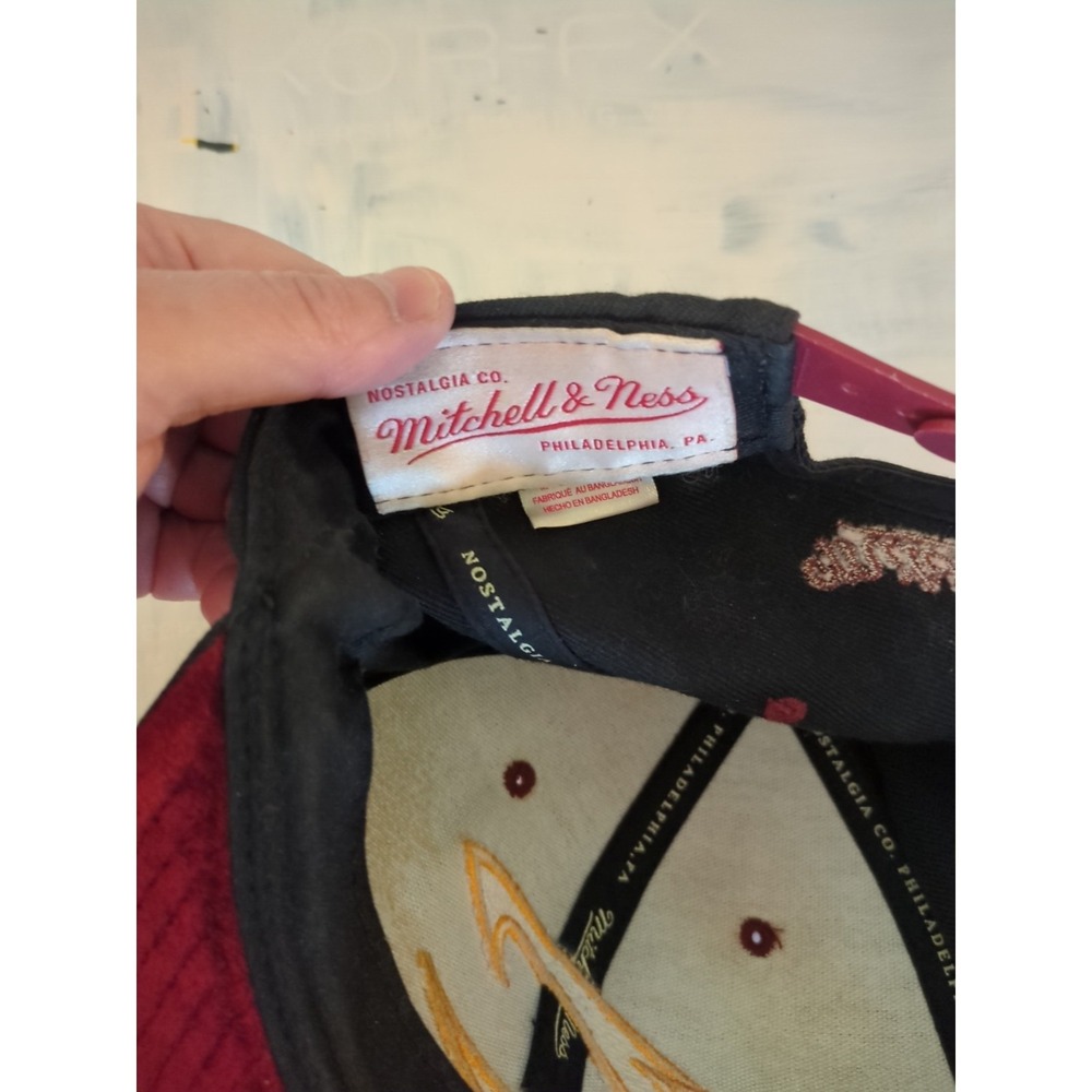 Cleveland Cavaliers Black Mitchell & Ness Snapback Hat RED SUEDE GREAT CONDITION - Picture 5 of 6